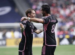 getty_taylorrobert24b