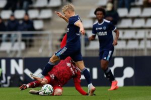 Tuomas Ollila debytoi Ranskan liigassa aop_ollilatuomas24a