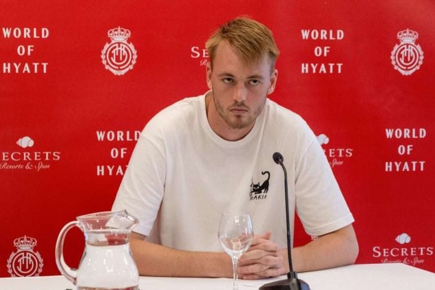 aop_bergstromlucas25a